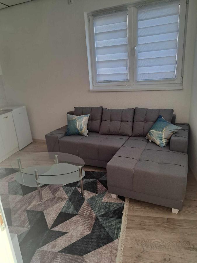 Apartmani Golub 利夫诺 外观 照片