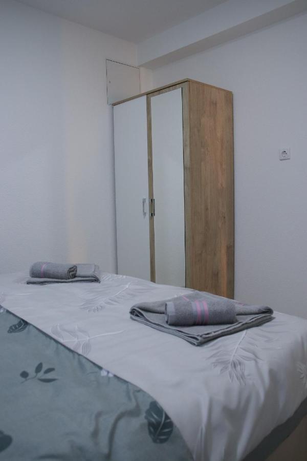 Apartmani Golub 利夫诺 外观 照片